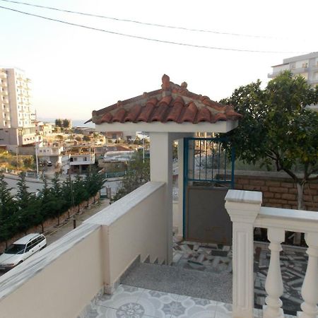 Apartment Dejvi Sarande Bagian luar foto
