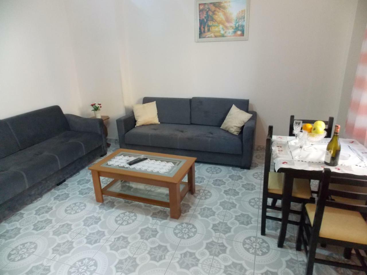 Apartment Dejvi Sarande Bagian luar foto