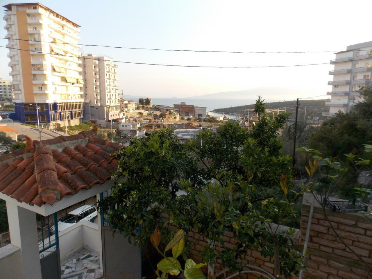 Apartment Dejvi Sarande Bagian luar foto