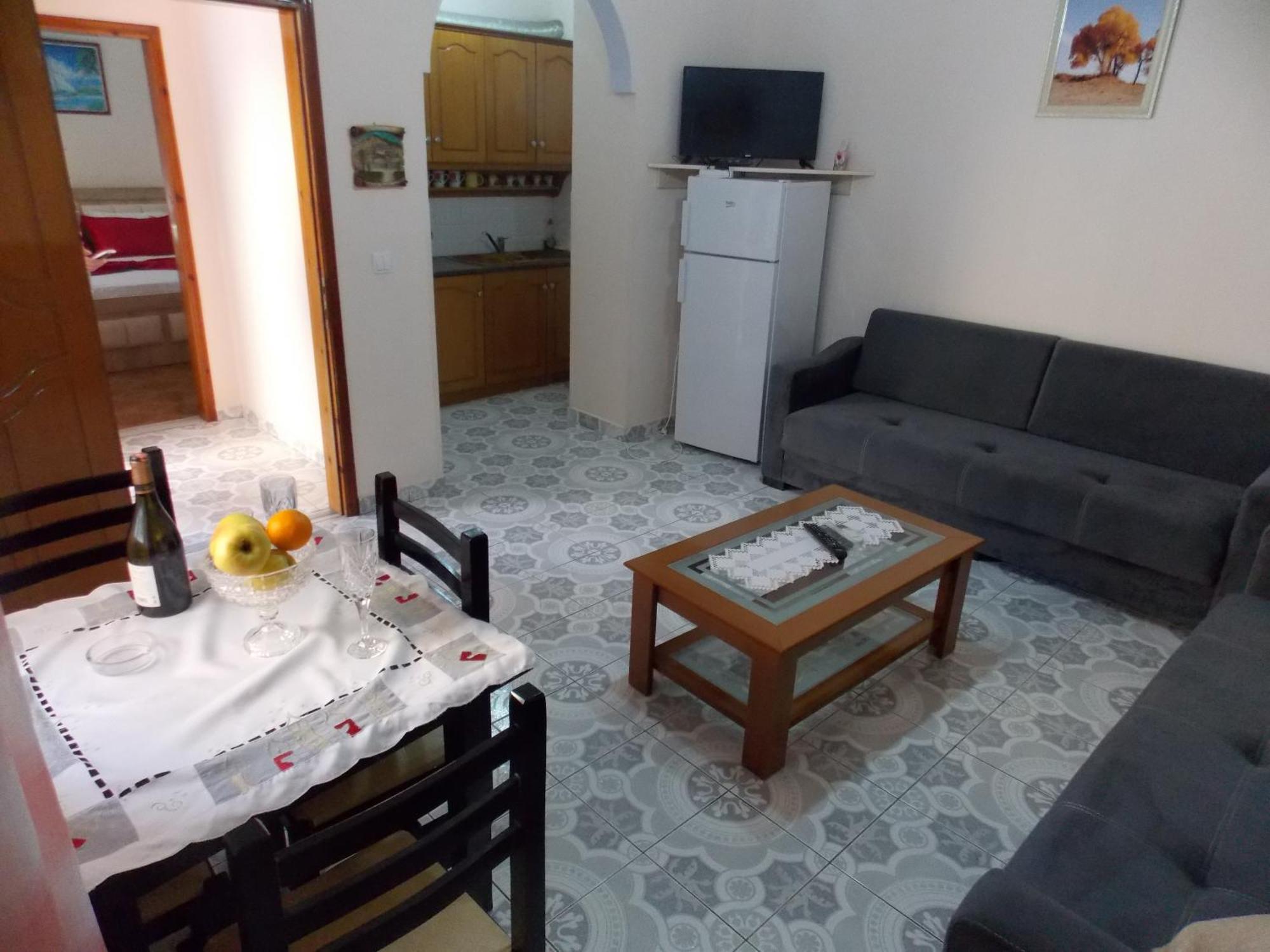Apartment Dejvi Sarande Bagian luar foto