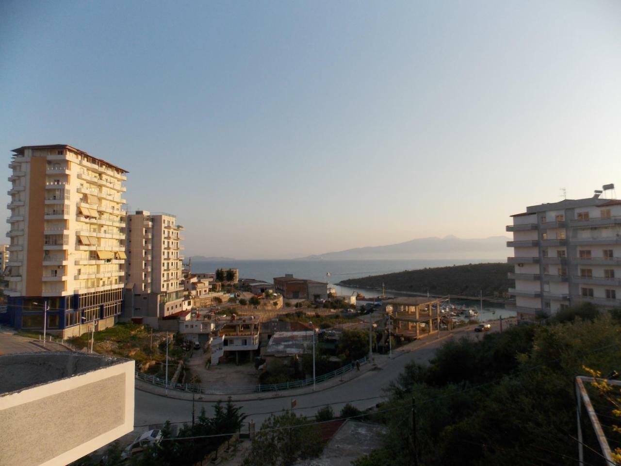 Apartment Dejvi Sarande Bagian luar foto