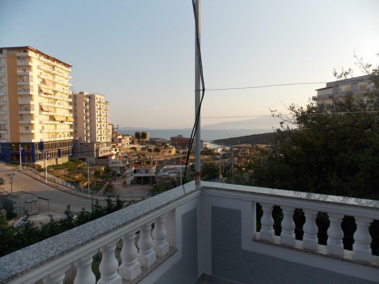 Apartment Dejvi Sarande Bagian luar foto